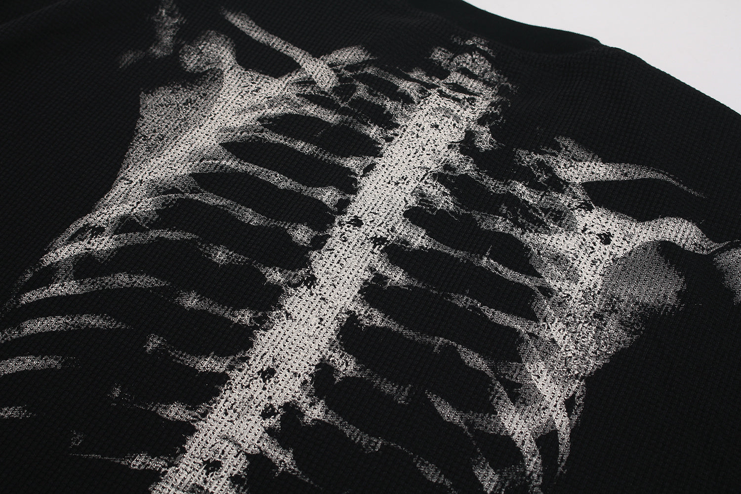 CapCabin Skeleton Print Long Sleeve Tee