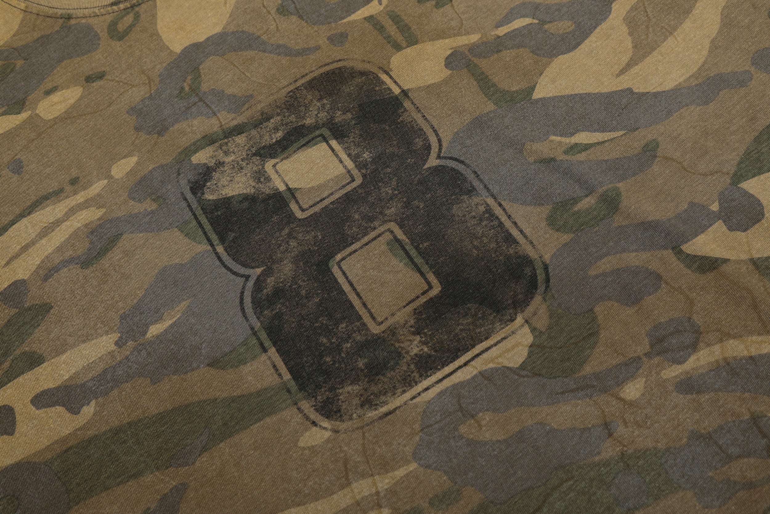 CapCabin Camo Graphic Long Sleeve Tee