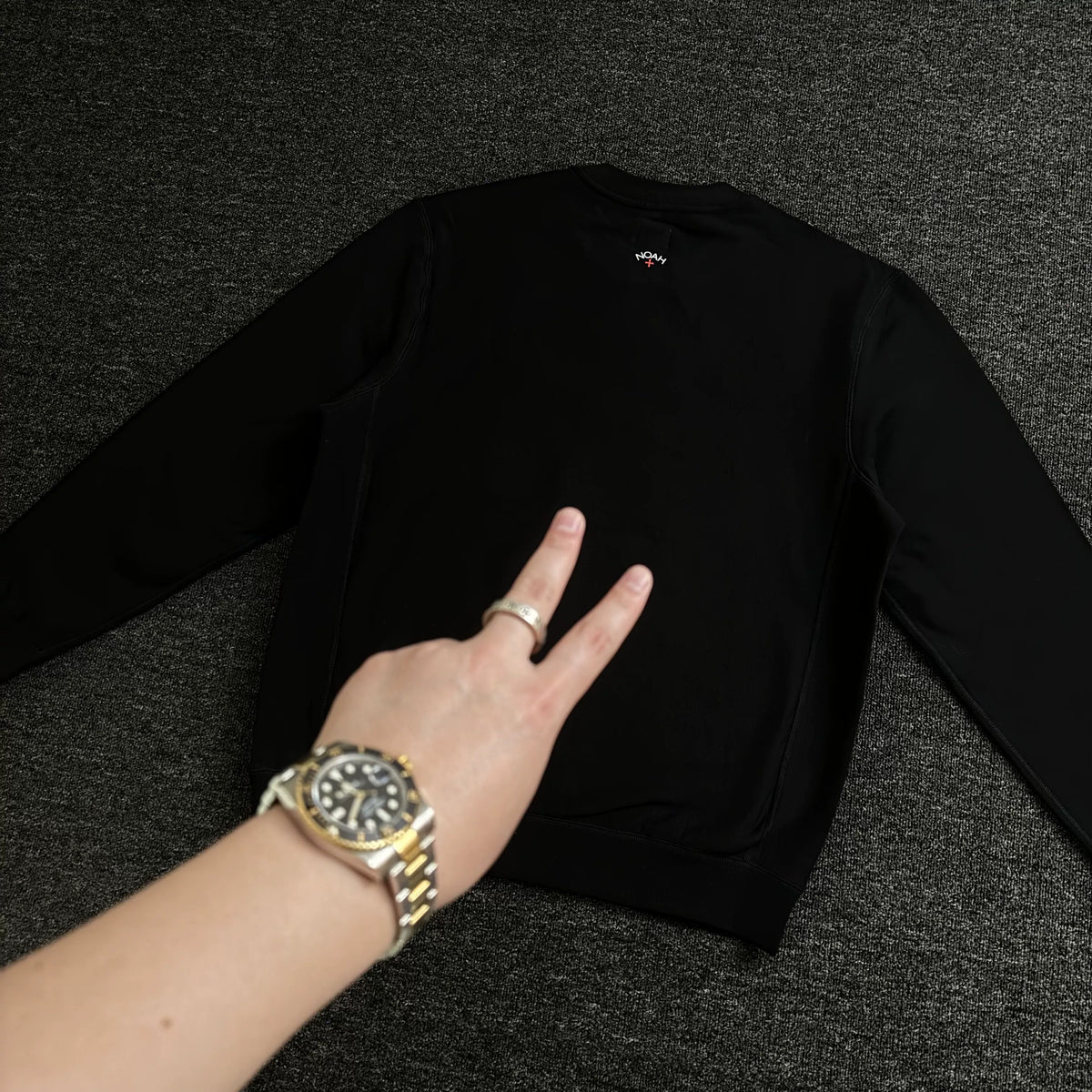 NOAH MARS Men Thread Splice Crew Sweatshirt Back Small Cross Logo American Casual