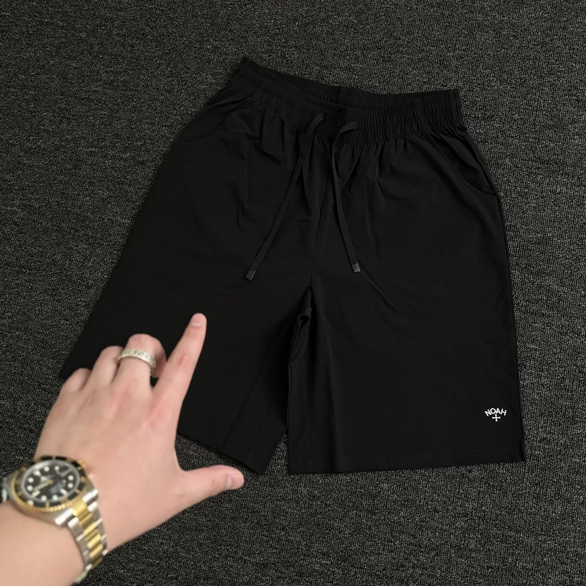 NOAH MARS Men Quick Dry Straight Five Quarter Casual Sports Shorts